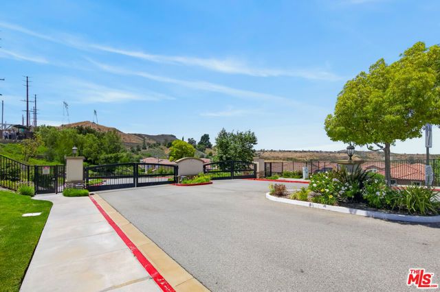 19860 Via Ott, Newhall (santa Clarita), CA 91321