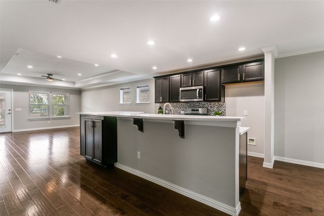 2082 Bentwater Lane, Frisco, TX 75036