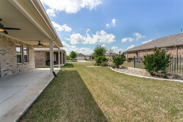 2082 Bentwater Lane, Frisco, TX 75036