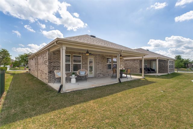 2082 Bentwater Lane, Frisco, TX 75036