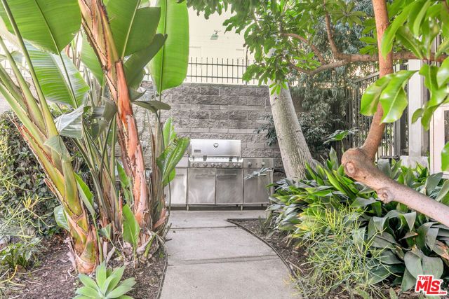 420 S San Pedro Street 218, Los Angeles, CA 90013