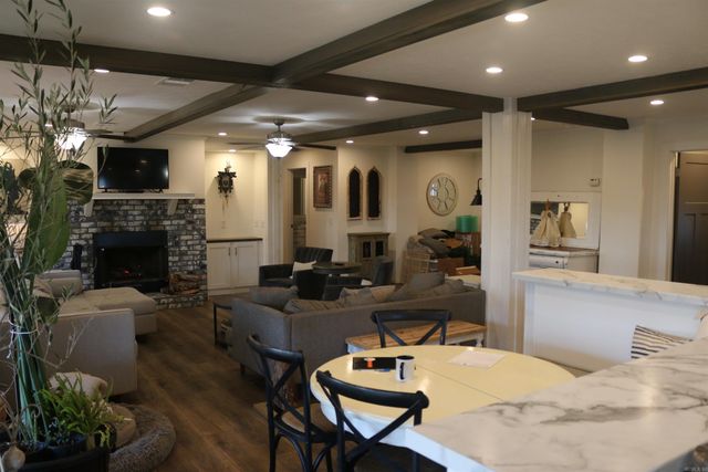 1386 Polk Rd 48, Mena, AR 71953