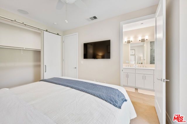 4415 Paxton Place, Calabasas, CA 91302