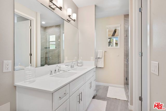 4415 Paxton Place, Calabasas, CA 91302