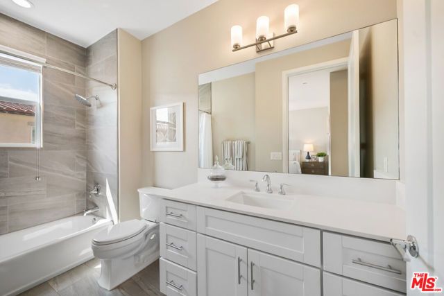 4415 Paxton Place, Calabasas, CA 91302