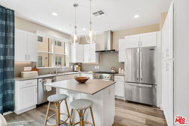 4415 Paxton Place, Calabasas, CA 91302