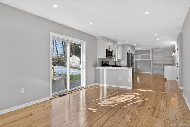 38 Wavey Willow Lane, Montgomery, NY 12549