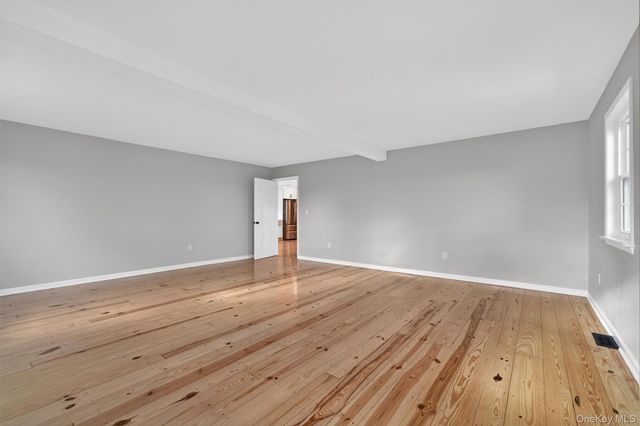 38 Wavey Willow Lane, Montgomery, NY 12549