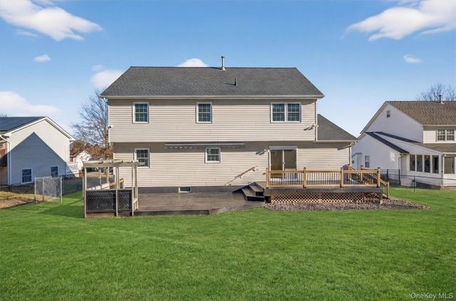 38 Wavey Willow Lane, Montgomery, NY 12549