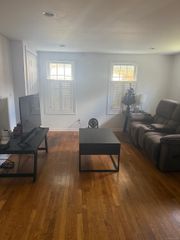 1347 East Main Street, Meriden, CT 06450