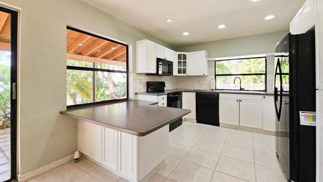 2840 Begonia Way, Cooper City, FL 33026