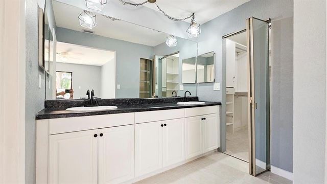 2840 Begonia Way, Cooper City, FL 33026