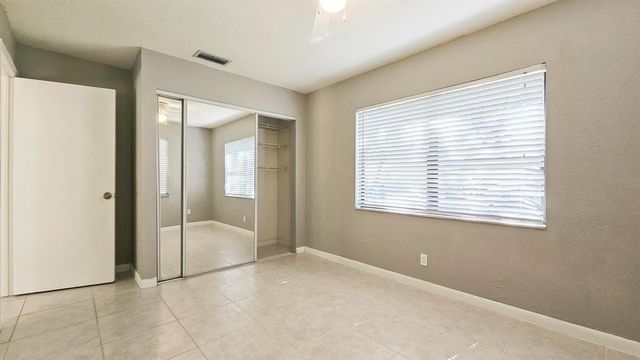 2840 Begonia Way, Cooper City, FL 33026