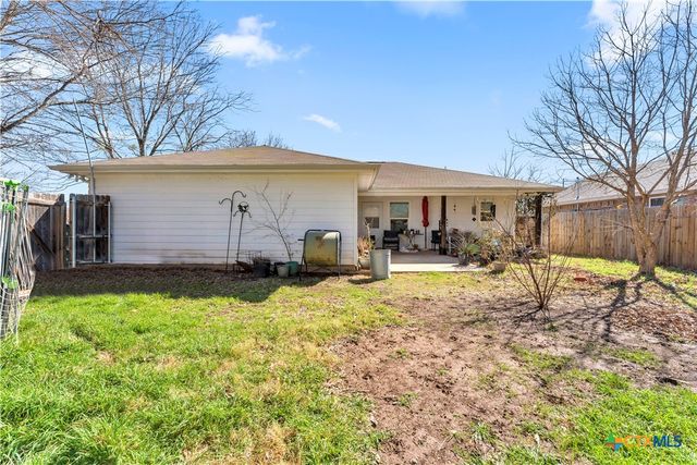 1209 E Avenue F, Lampasas, TX 76550