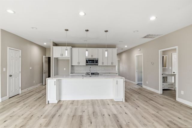 2204 Albert Broadfoot Street, Bonham, TX 75418