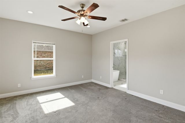 2204 Albert Broadfoot Street, Bonham, TX 75418