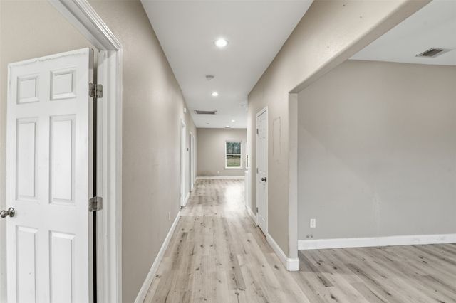 2204 Albert Broadfoot Street, Bonham, TX 75418