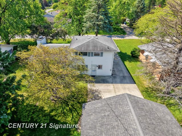 4816 Leaside Drive, Saginaw Twp, MI 48603