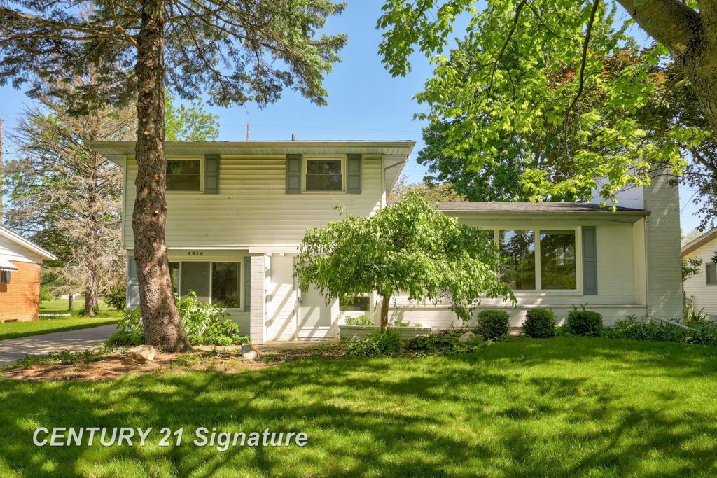 4816 Leaside Drive, Saginaw Twp, MI 48603