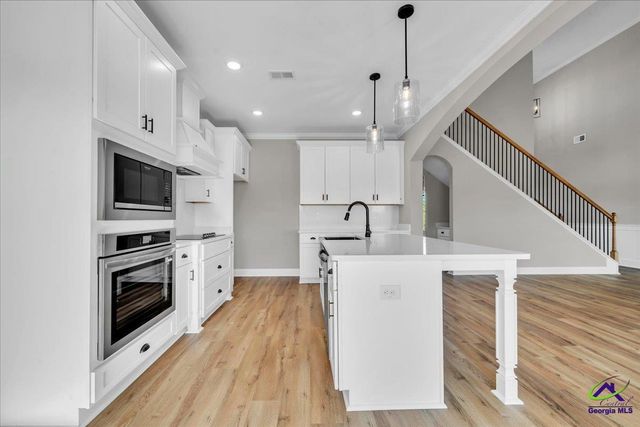438 Burlington Drive, Macon, GA 31052