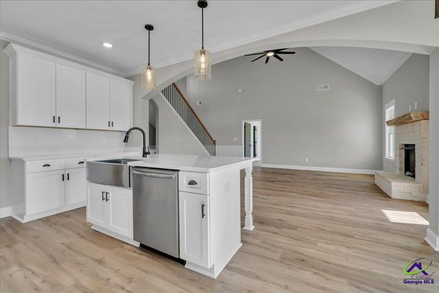 438 Burlington Drive, Macon, GA 31052