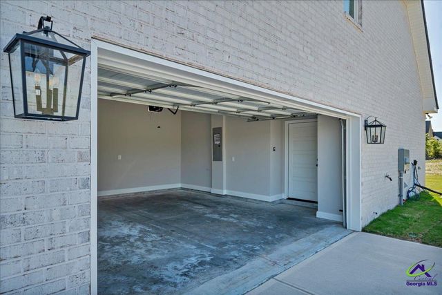 438 Burlington Drive, Macon, GA 31052