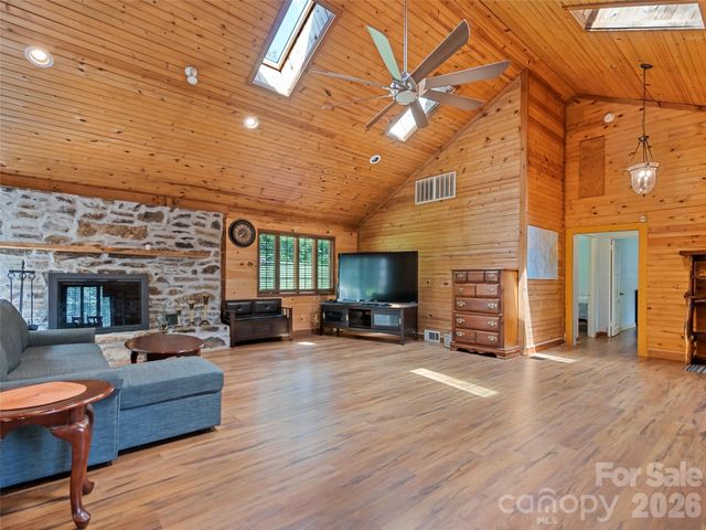 64 Turner Branch, Maggie Valley, NC 28751