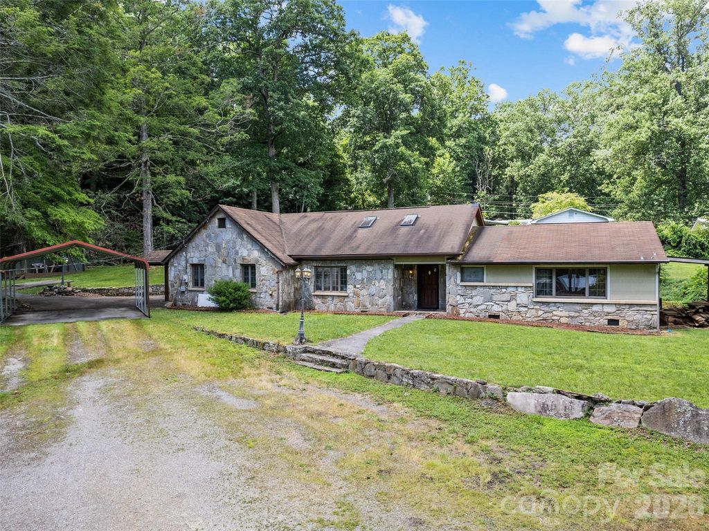 64 Turner Branch, Maggie Valley, NC 28751