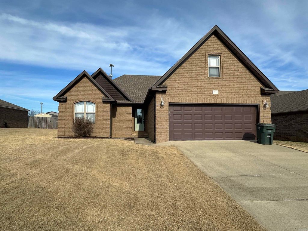 107 Emma, Brookland, AR 72417