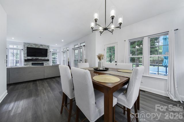 9954 Mitchell Glen Drive, Charlotte, NC 28277