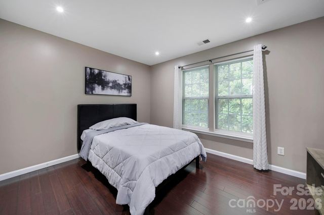 9954 Mitchell Glen Drive, Charlotte, NC 28277