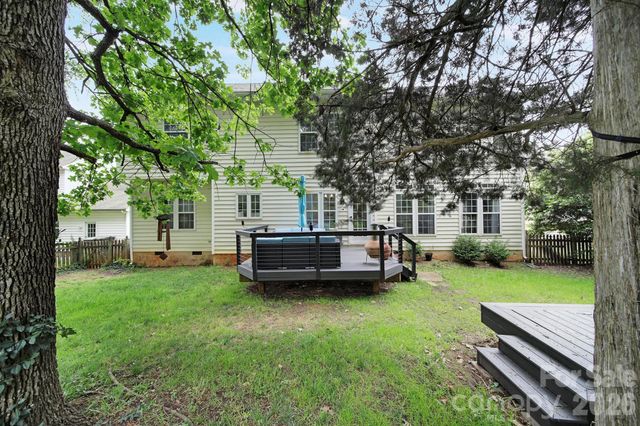 9954 Mitchell Glen Drive, Charlotte, NC 28277