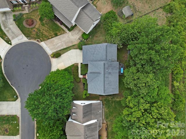 9954 Mitchell Glen Drive, Charlotte, NC 28277