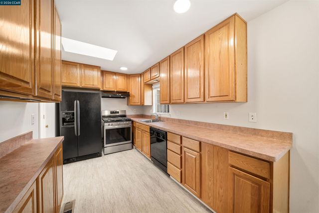 3644 Walnut Ave, Concord, CA 94519