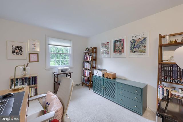 1856 BEVERLY DR, Lancaster, PA 17601