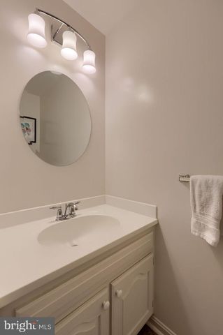 1856 BEVERLY DR, Lancaster, PA 17601