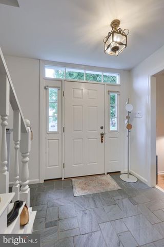 1856 BEVERLY DR, Lancaster, PA 17601