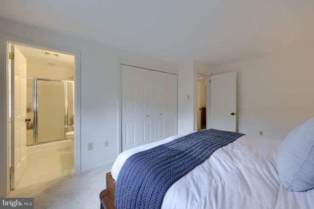 1856 BEVERLY DR, Lancaster, PA 17601