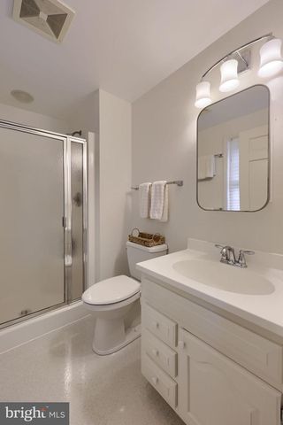 1856 BEVERLY DR, Lancaster, PA 17601