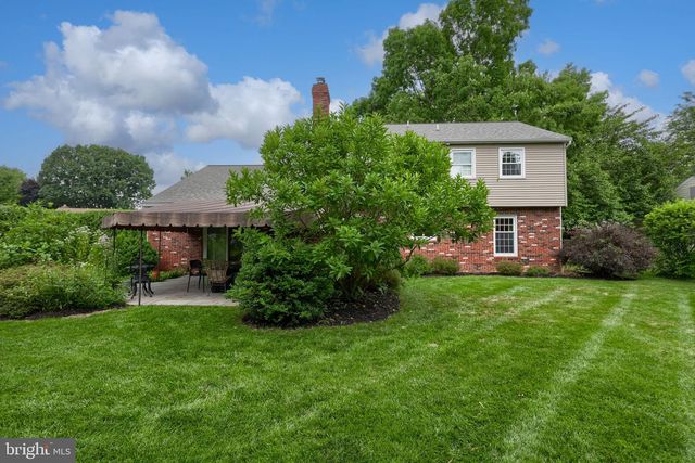 1856 BEVERLY DR, Lancaster, PA 17601