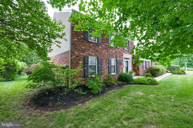 1856 BEVERLY DR, Lancaster, PA 17601