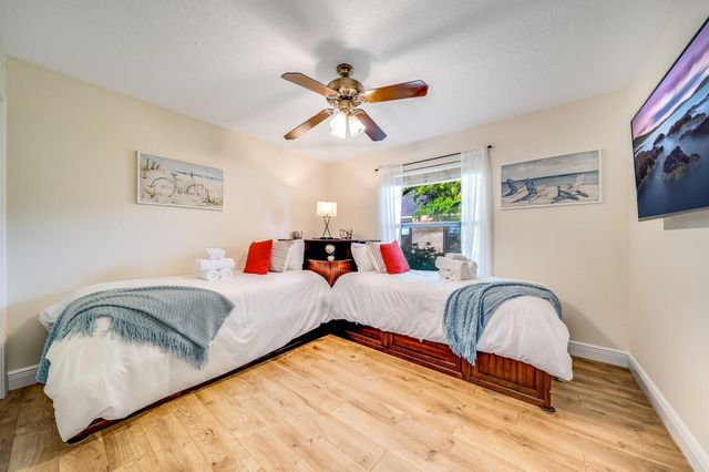 13659 Ishnala Circle, Wellington, FL 33414