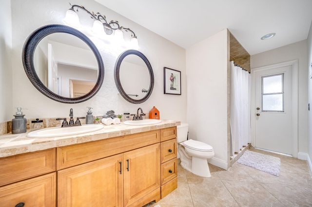 13659 Ishnala Circle, Wellington, FL 33414