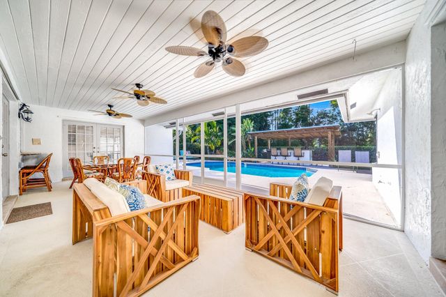 13659 Ishnala Circle, Wellington, FL 33414