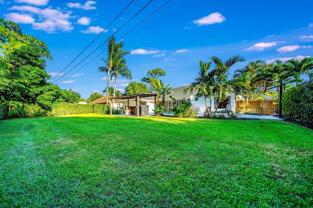 13659 Ishnala Circle, Wellington, FL 33414