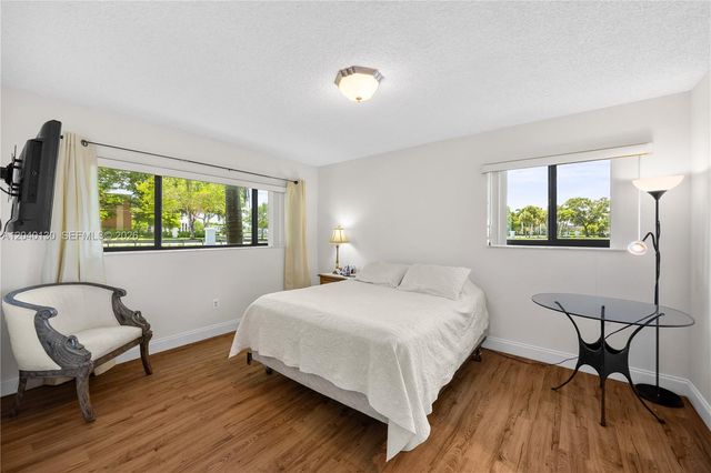 9999 N Belfort Cir 101, Tamarac, FL 33321