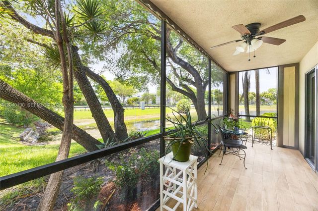 9999 N Belfort Cir 101, Tamarac, FL 33321
