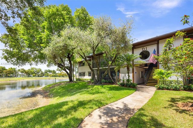 9999 N Belfort Cir 101, Tamarac, FL 33321
