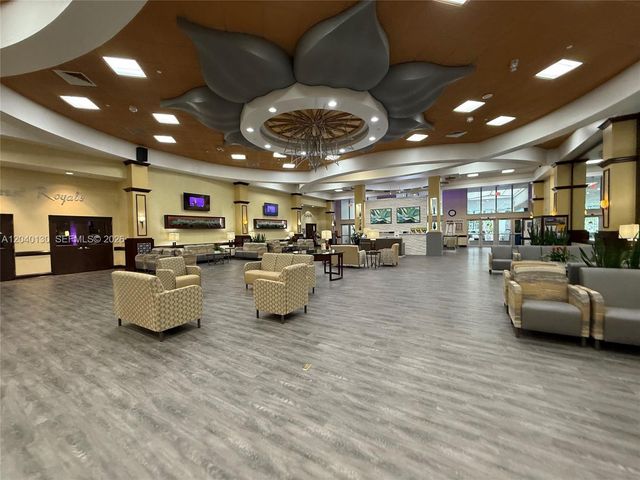 9999 N Belfort Cir 101, Tamarac, FL 33321