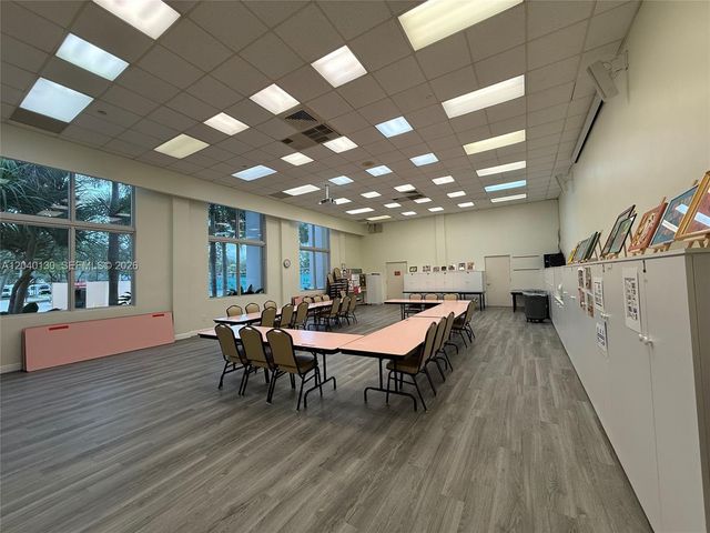 9999 N Belfort Cir 101, Tamarac, FL 33321